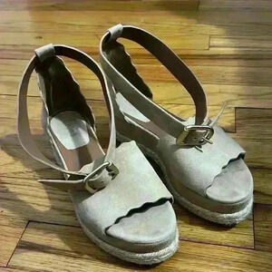 Chloe Women's Ankle Strap Sandler Beige Suede Espadrille Wedge.‎ Shoe Size EU 35